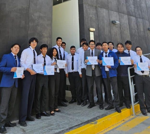 Estudiantes de la carrera de Ingeniería de Software con Inteligencia Artificial de SENATI Ica refuerzan su calidad educativa con certificación en Metodologías Ágiles