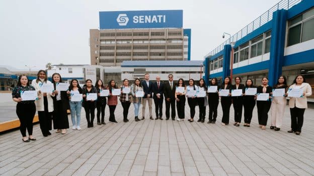 «Soy mujer, soy electricista» anuncia a la segunda promoción de becadas en instalaciones eléctricas